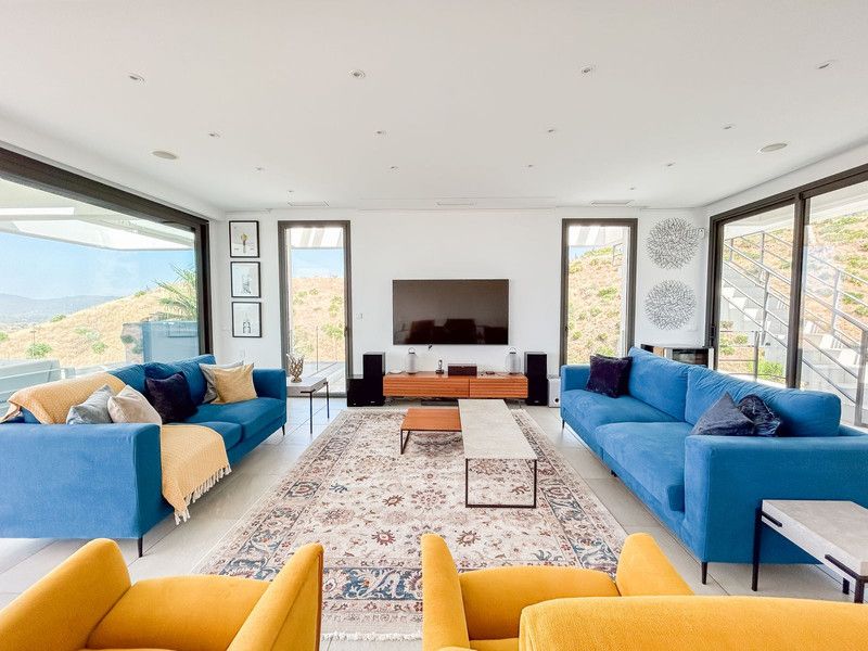 Property photo 3 of 26