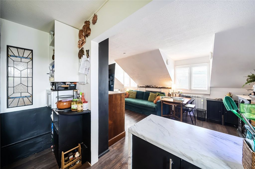 Property photo 3 of 21 Picture No. 10