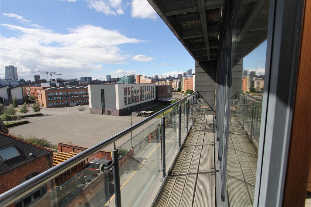 Property photo 3 of 9 Balcony.Jpg