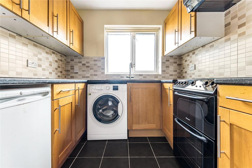 Property photo 2 of 6 Picture No. 04