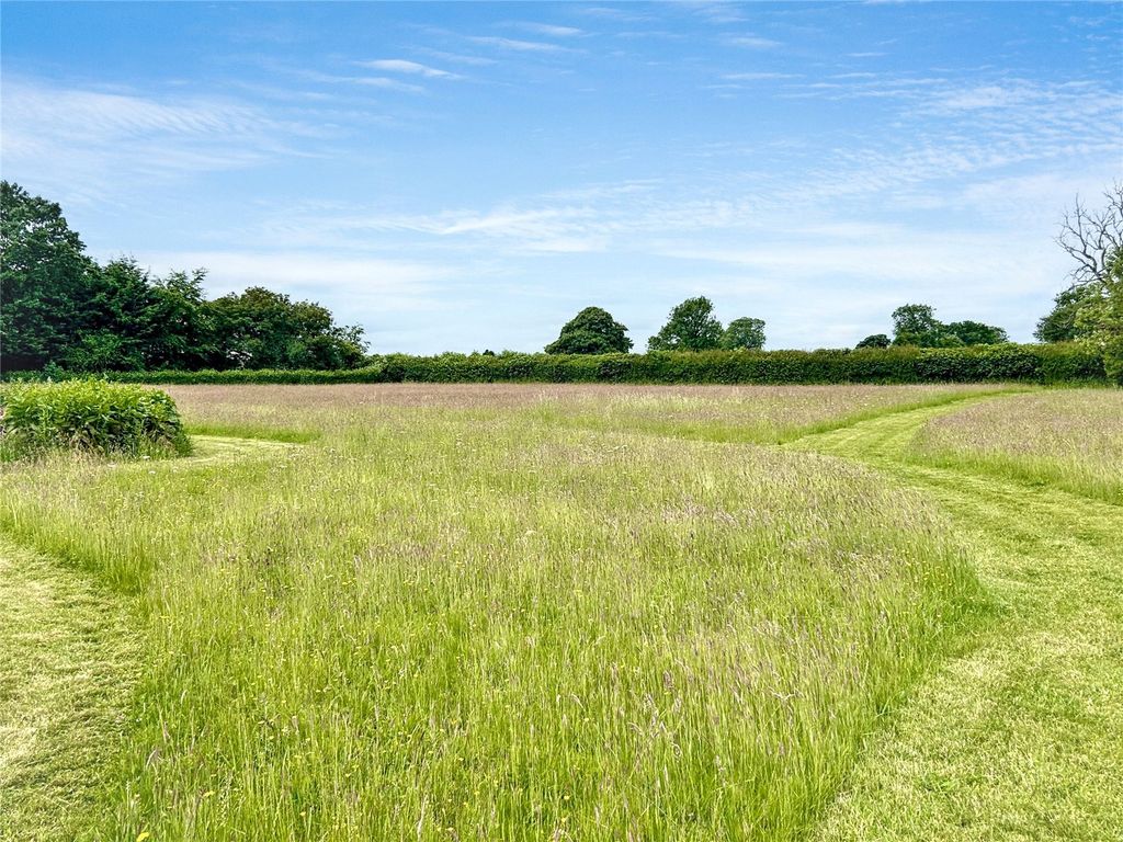 Property photo 3 of 32 Picture No. 48