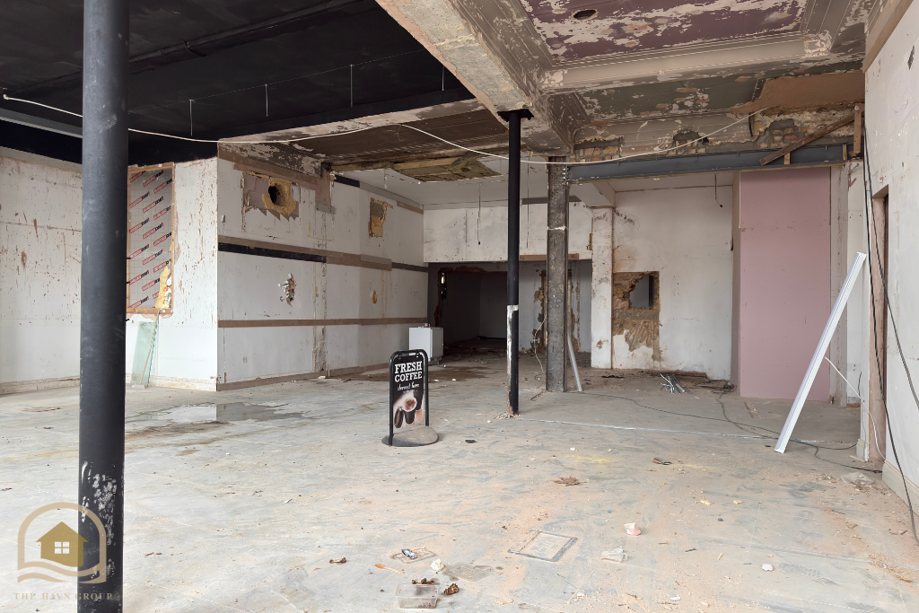 Property photo 3 of 12