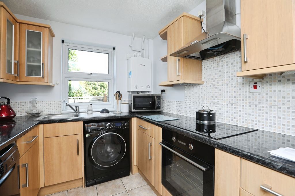 Property photo 3 of 18