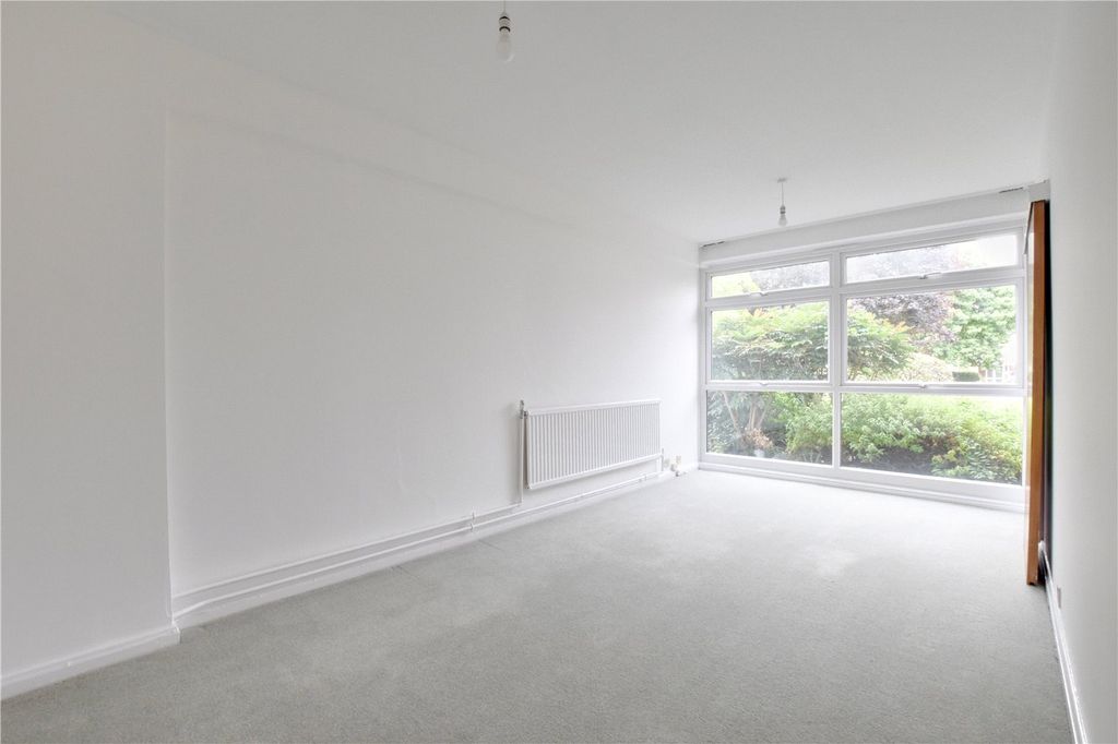 Property photo 2 of 11 Picture No. 04