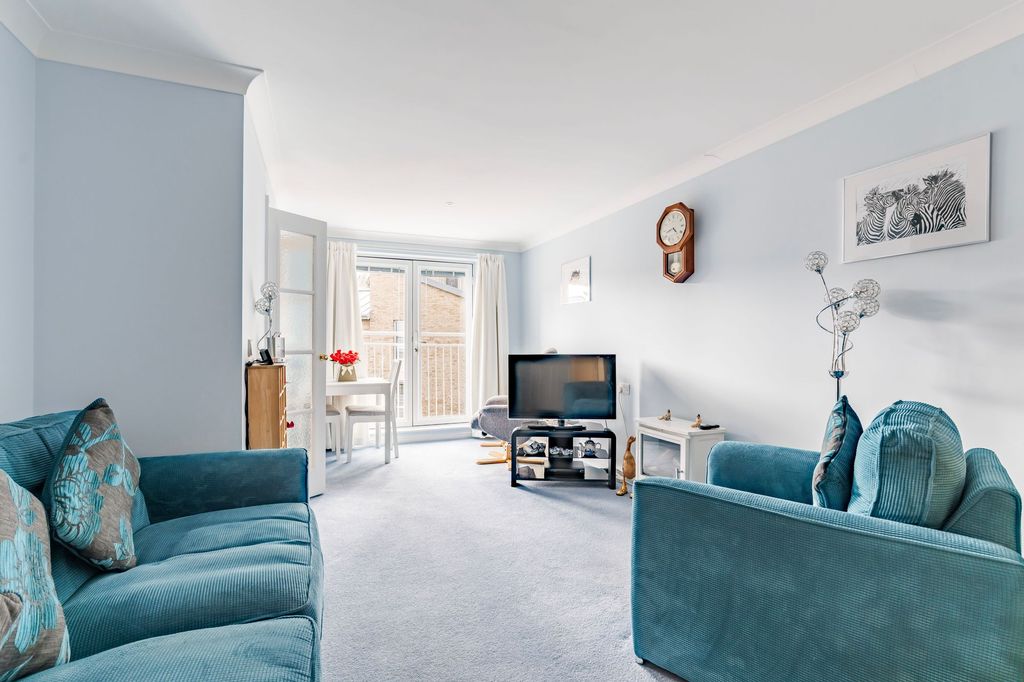 Property photo 3 of 13