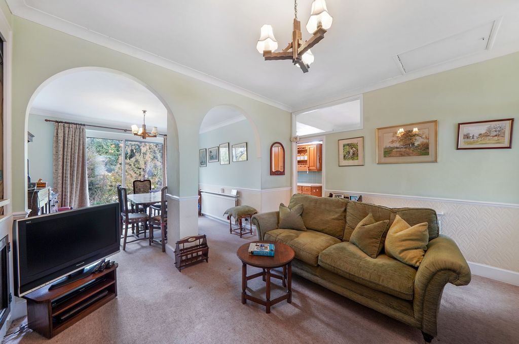 Property photo 3 of 15