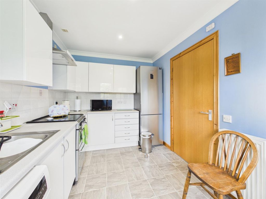 Property photo 3 of 16 Cam03924G0-Pr0052-Still002.Jpg