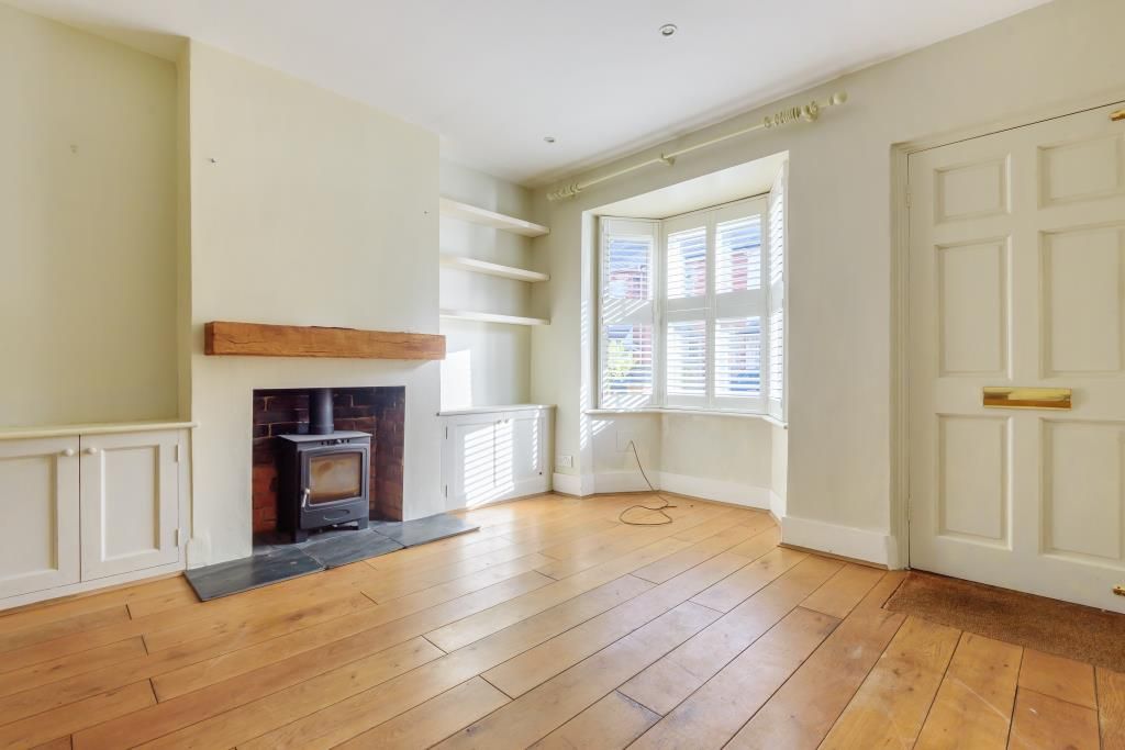 Property photo 3 of 10 Living Area