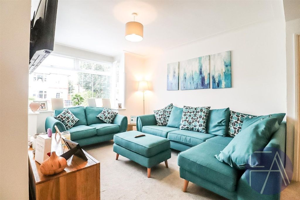 Property photo 3 of 35 4684924