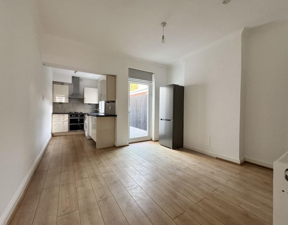 Property photo 3 of 12 3