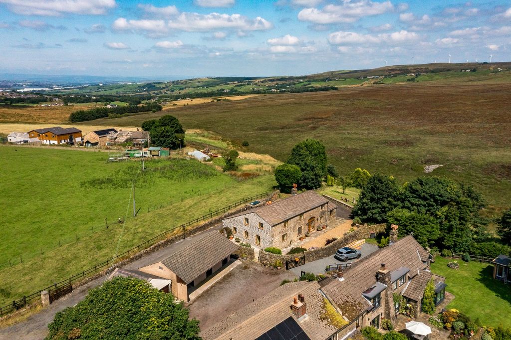 Property photo 1 of 33 3612042