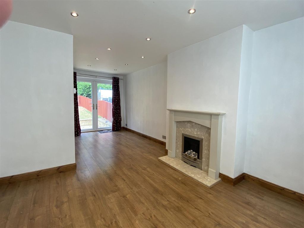 Property photo 3 of 12 Lounge With Dining Area