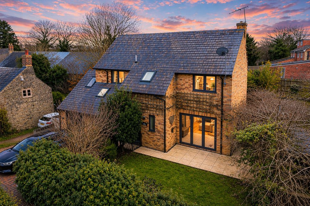 Property photo 1 of 24