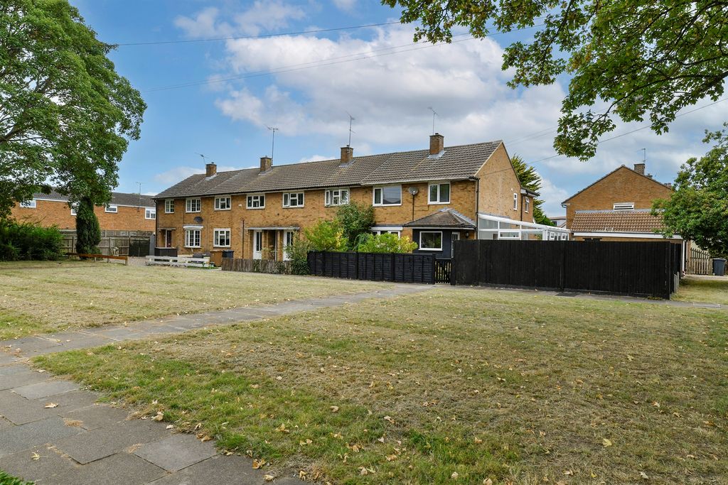 Property photo 1 of 30