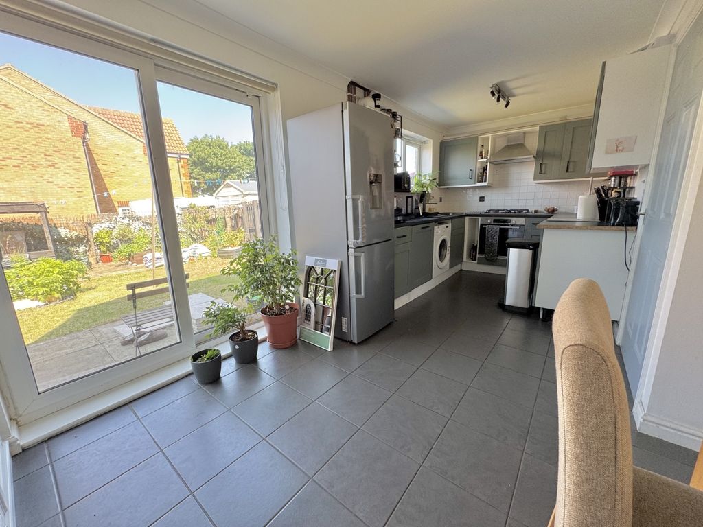 Property photo 3 of 12 Img_1575