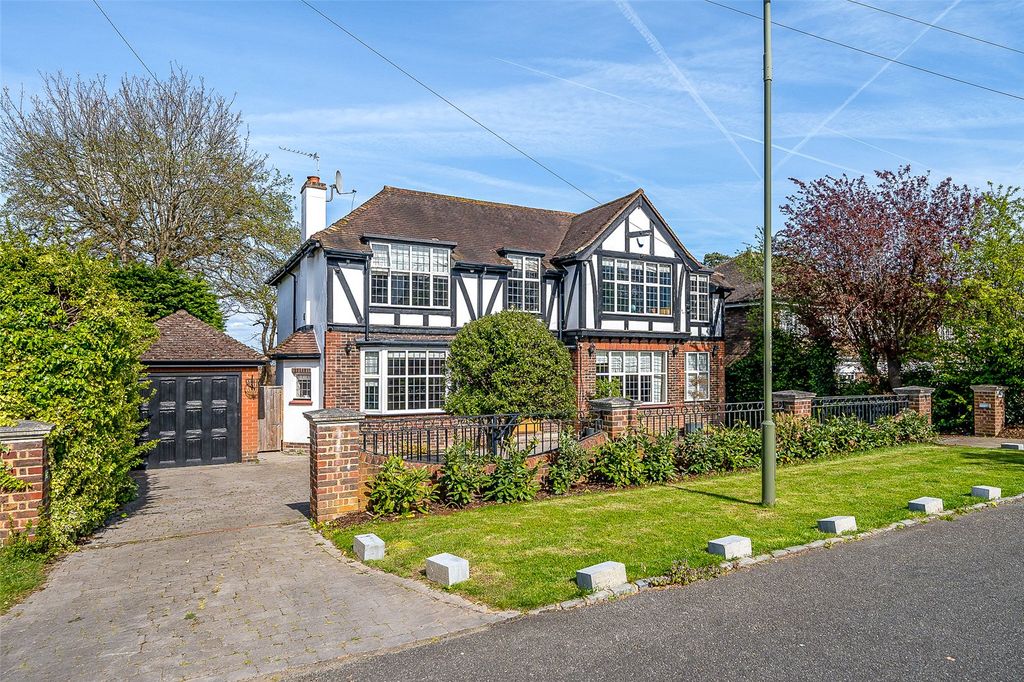 Property photo 1 of 32 External