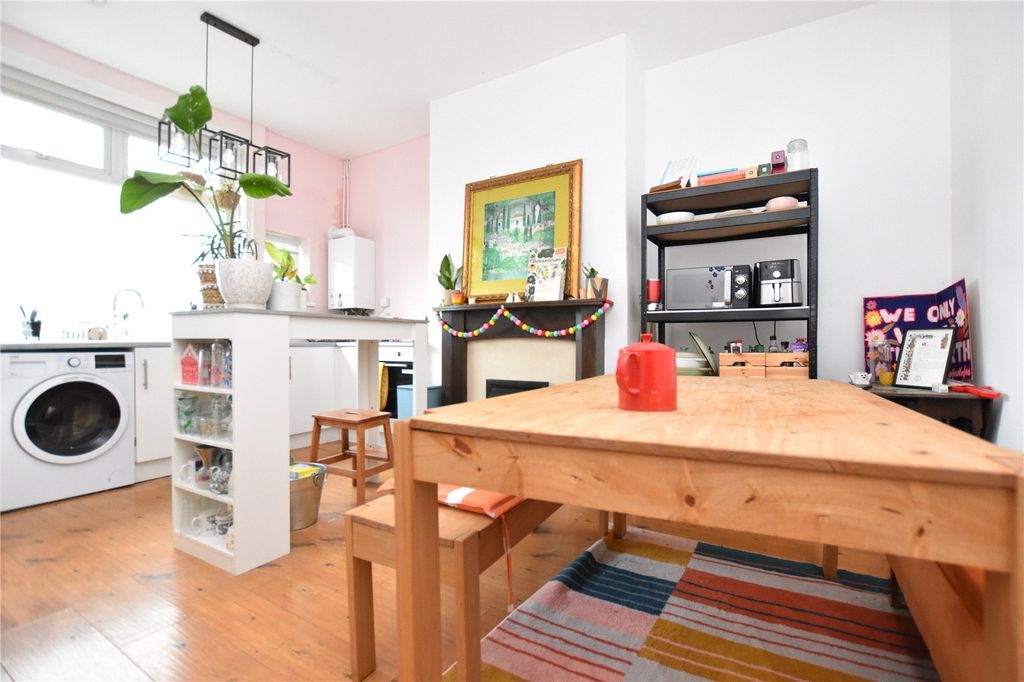 Property photo 3 of 13 Picture No. 13