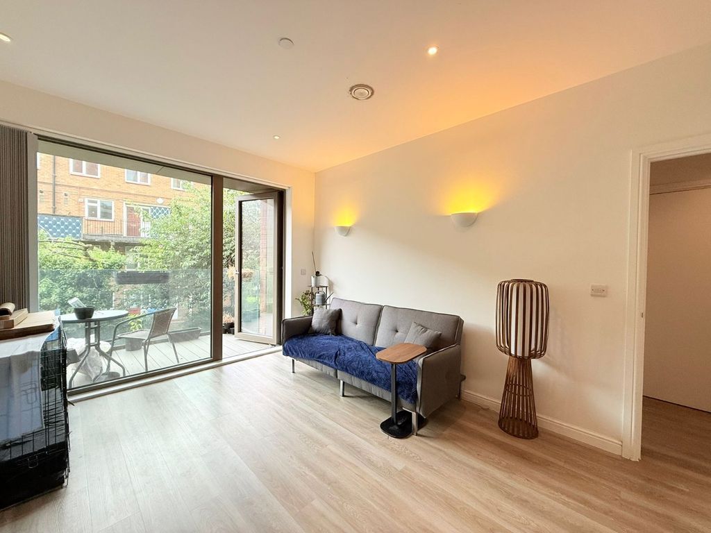 Property photo 3 of 16 Picture No. 07