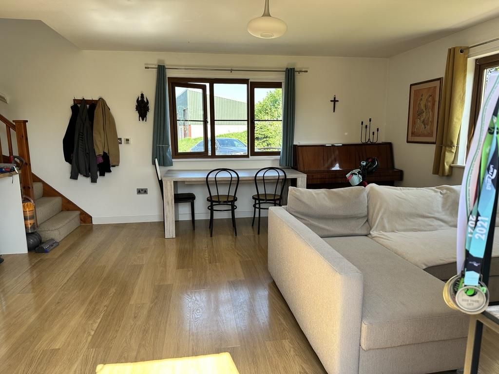 Property photo 2 of 22 345B71B4-09De-4621-A419-6234900B66Fe_1_105_c.Jpeg