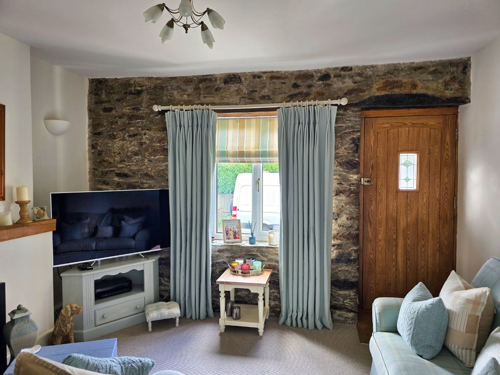 Property photo 2 of 14 5033152