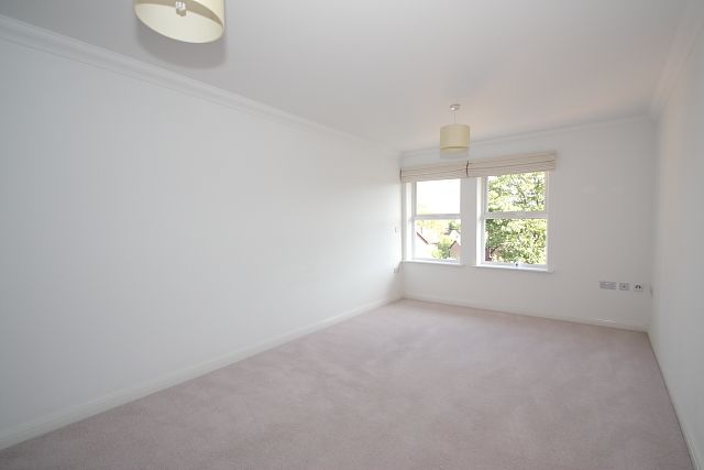 Property photo 2 of 6 Living Room