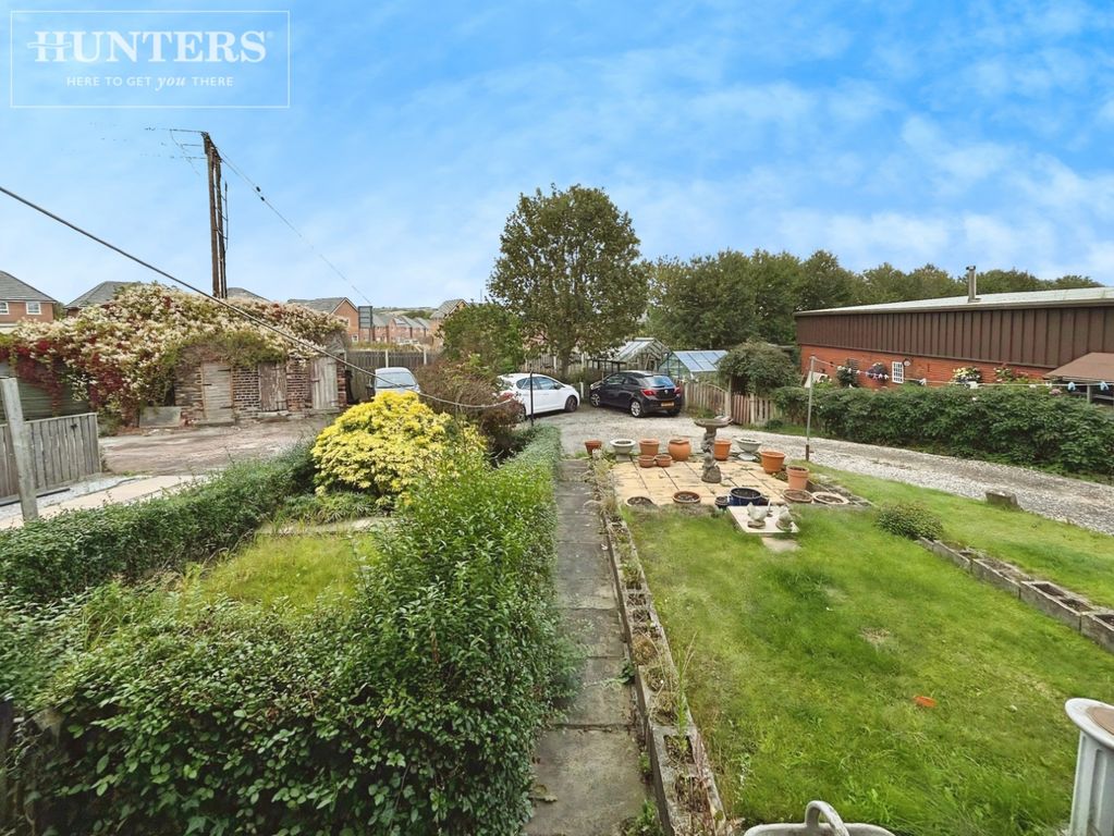Property photo 2 of 15 Pbox-Garden-337579.Jpeg