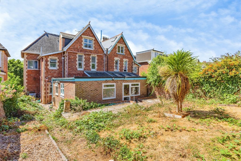Property photo 3 of 30 Pbox-Img.Jpg
