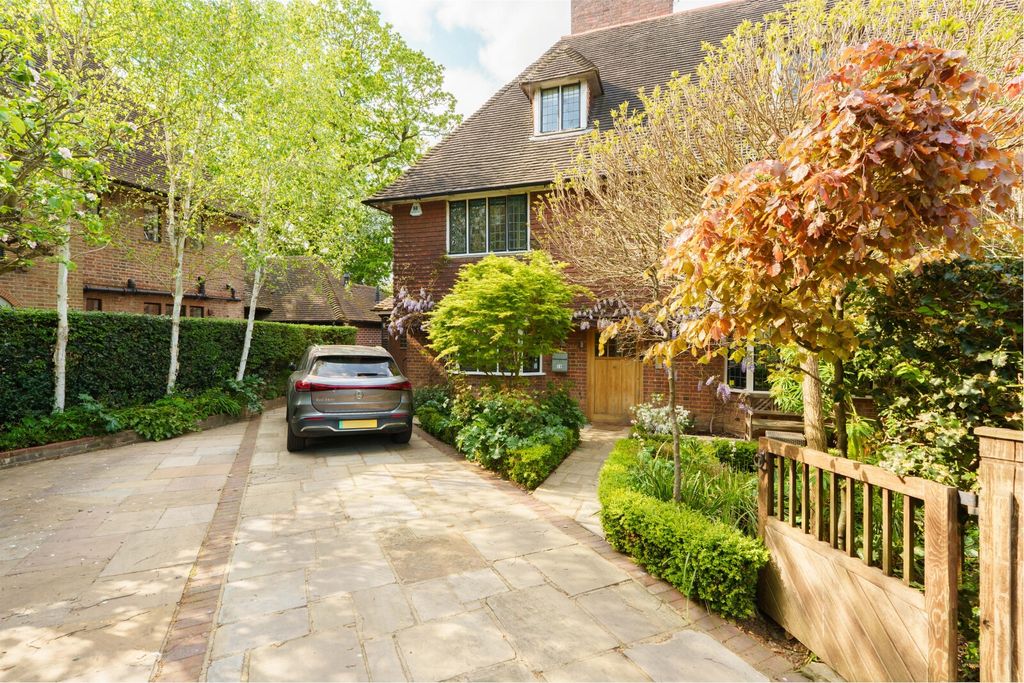 Property photo 1 of 15 Picture No. 20
