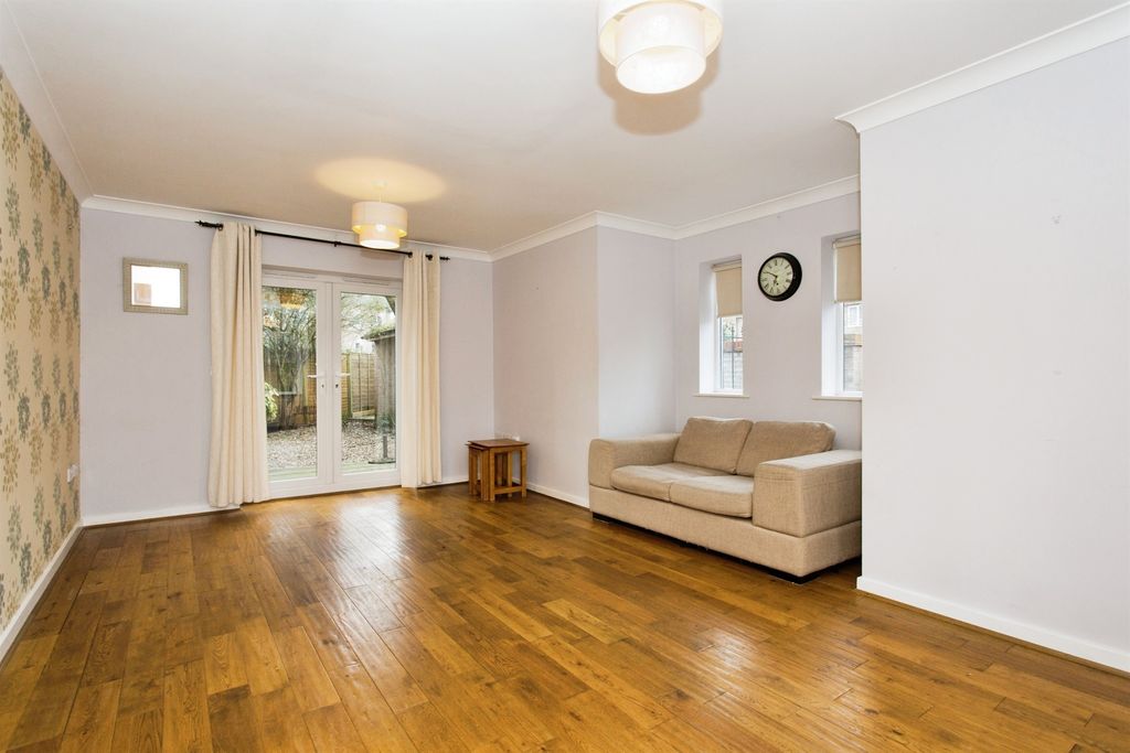 Property photo 3 of 15