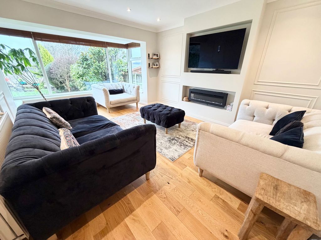 Property photo 2 of 36