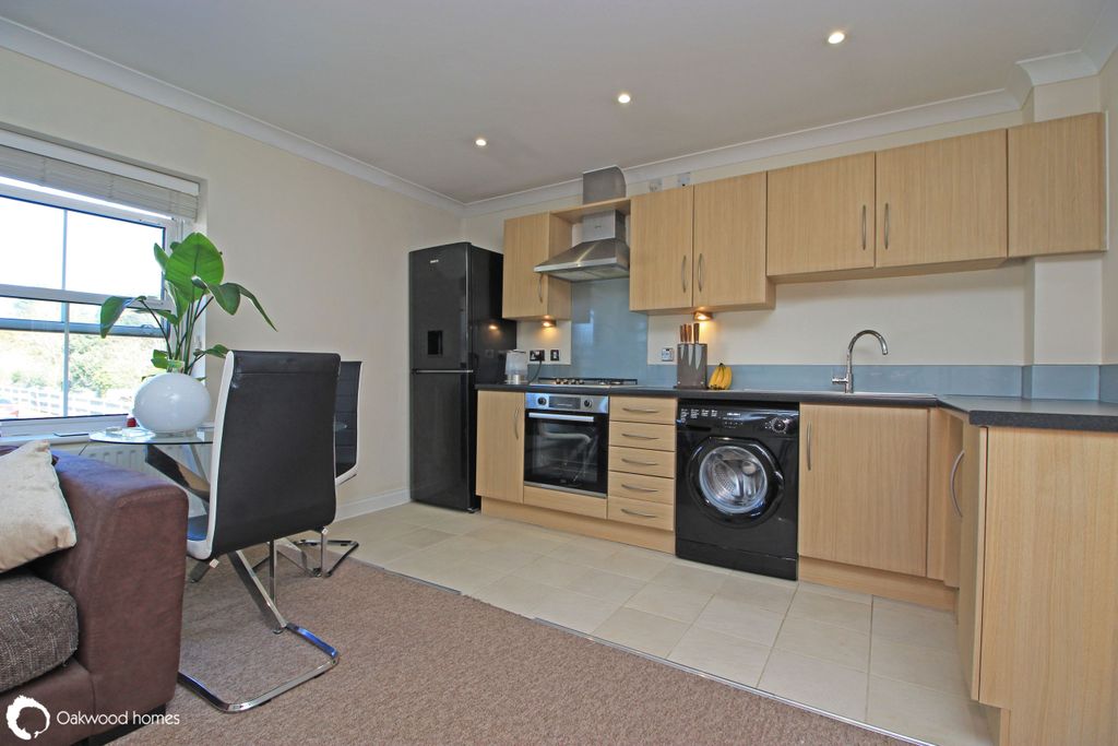 Property photo 3 of 11 Photo