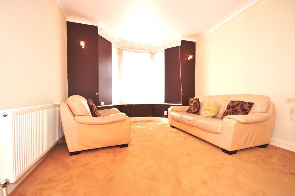 Property photo 3 of 7 Gallery