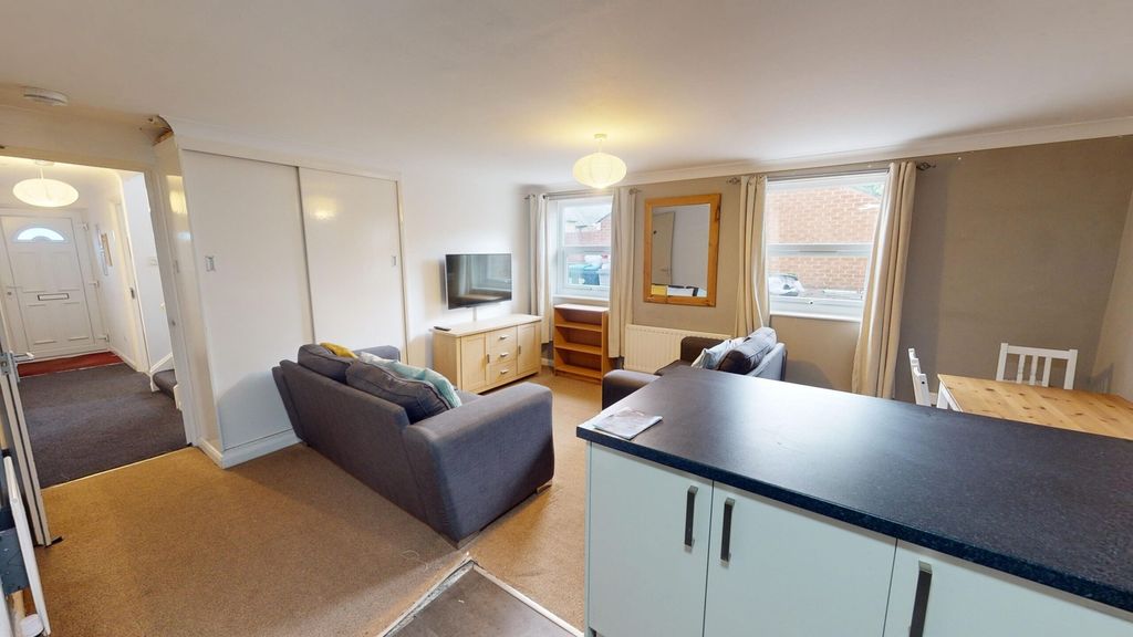 Property photo 2 of 14 A Spacious And Inviting Large Modern Living Room, ...