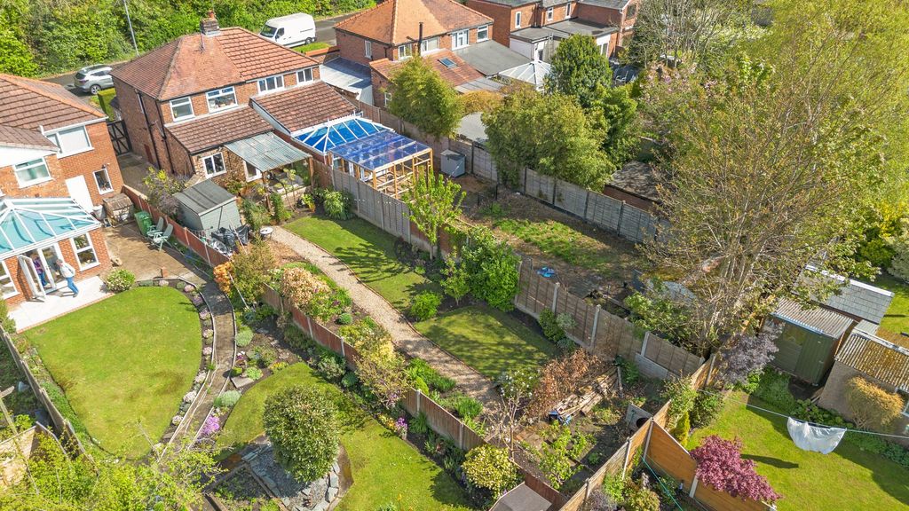 Property photo 2 of 30