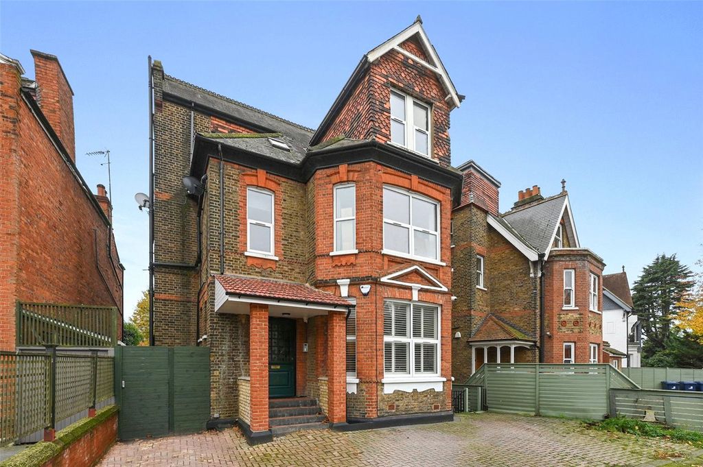 Property photo 1 of 36 Picture No. 01
