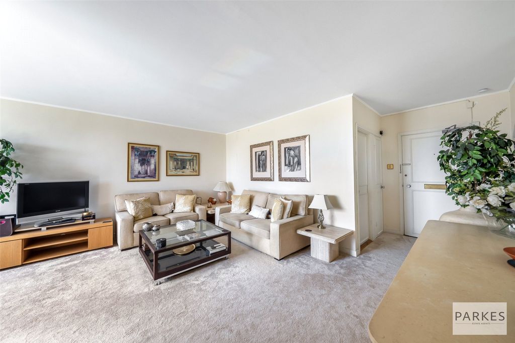 Property photo 1 of 17 Picture No. 03