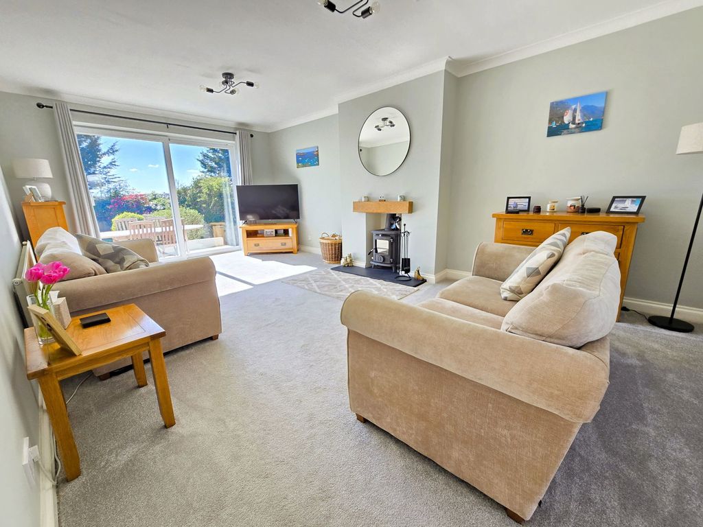 Property photo 2 of 24
