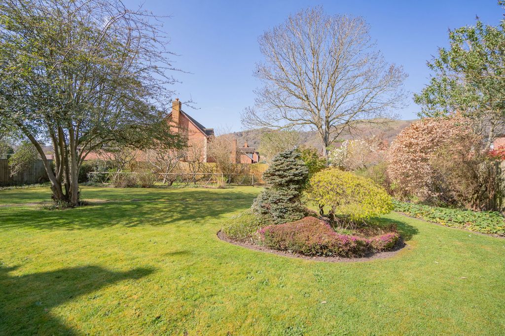 Property photo 3 of 22