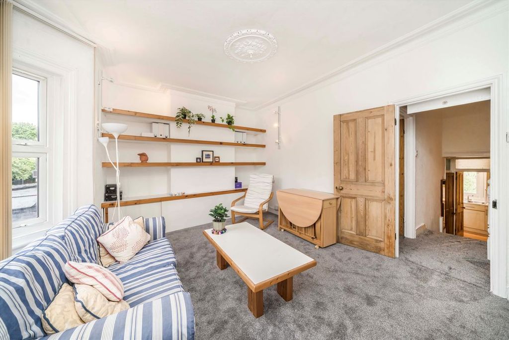 Property photo 2 of 4