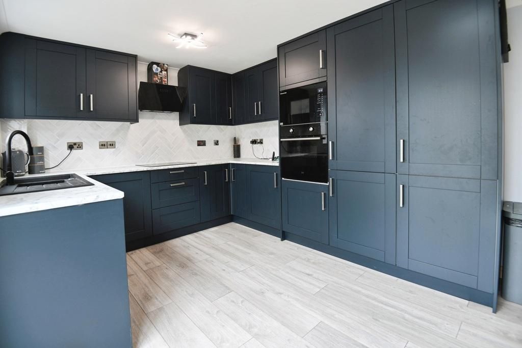 Property photo 2 of 17 Photo 2