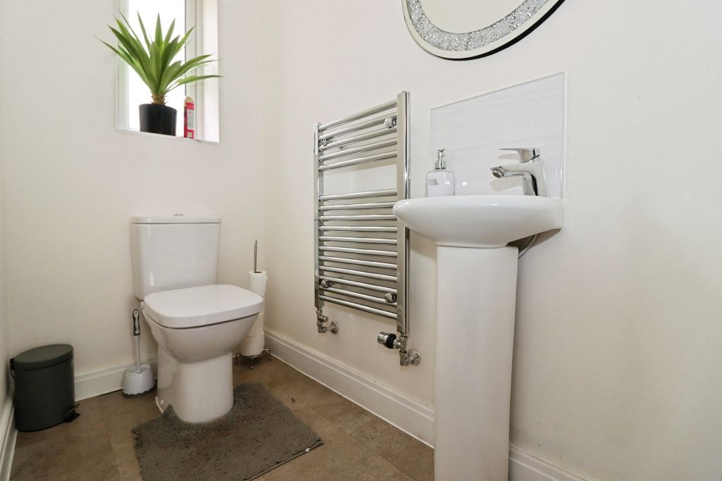 Property photo 3 of 24