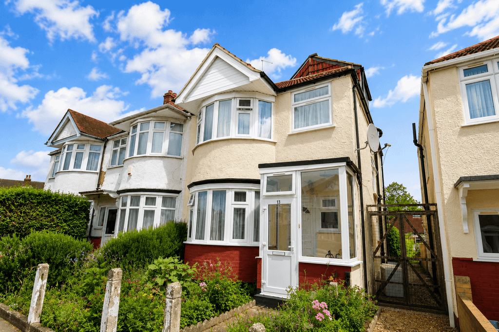 Property photo 1 of 12 Orchard Close, Wembley, Middlesex Ha0