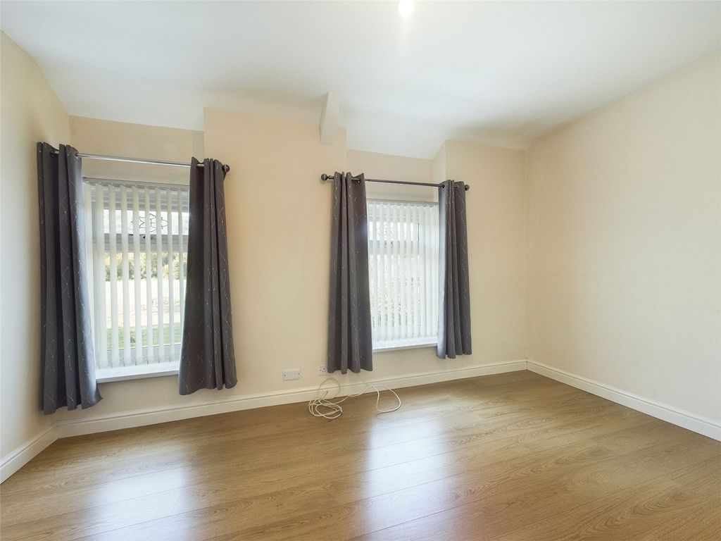 Property photo 3 of 6 Bedroom 1