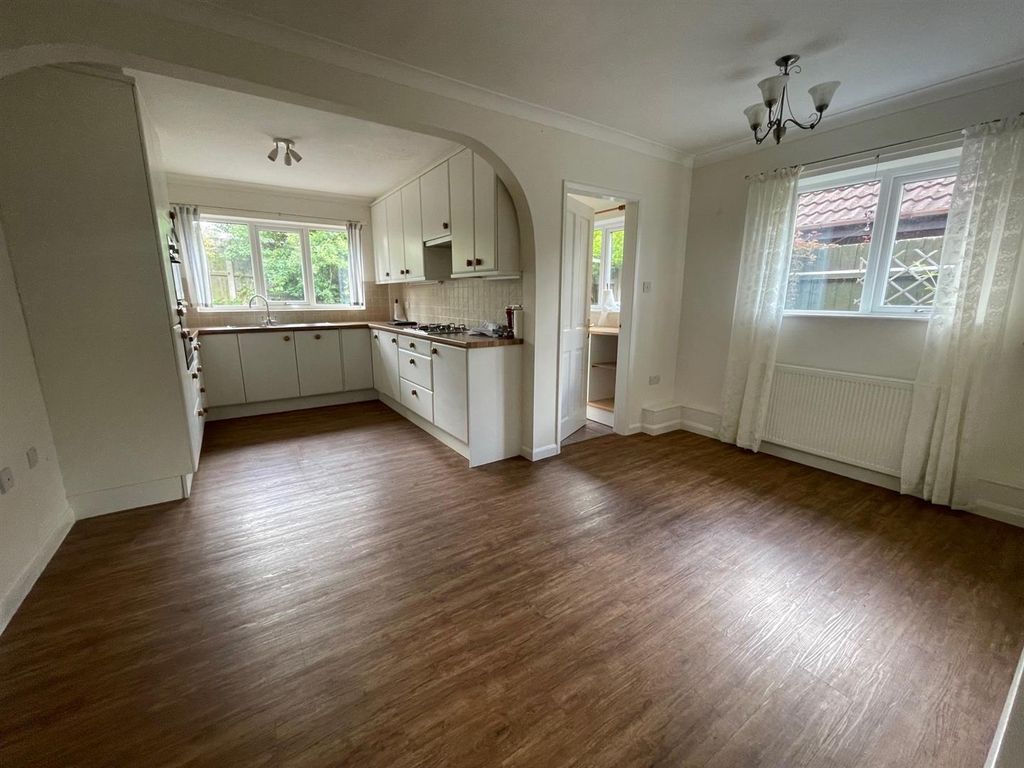 Property photo 3 of 14 2.Jpg