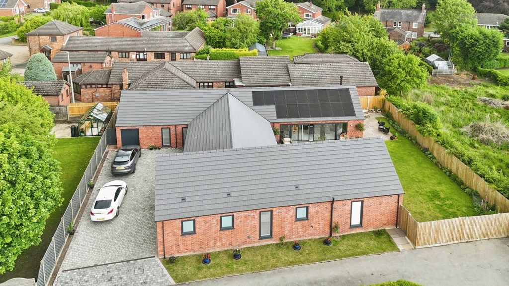 Property photo 1 of 24 4268234