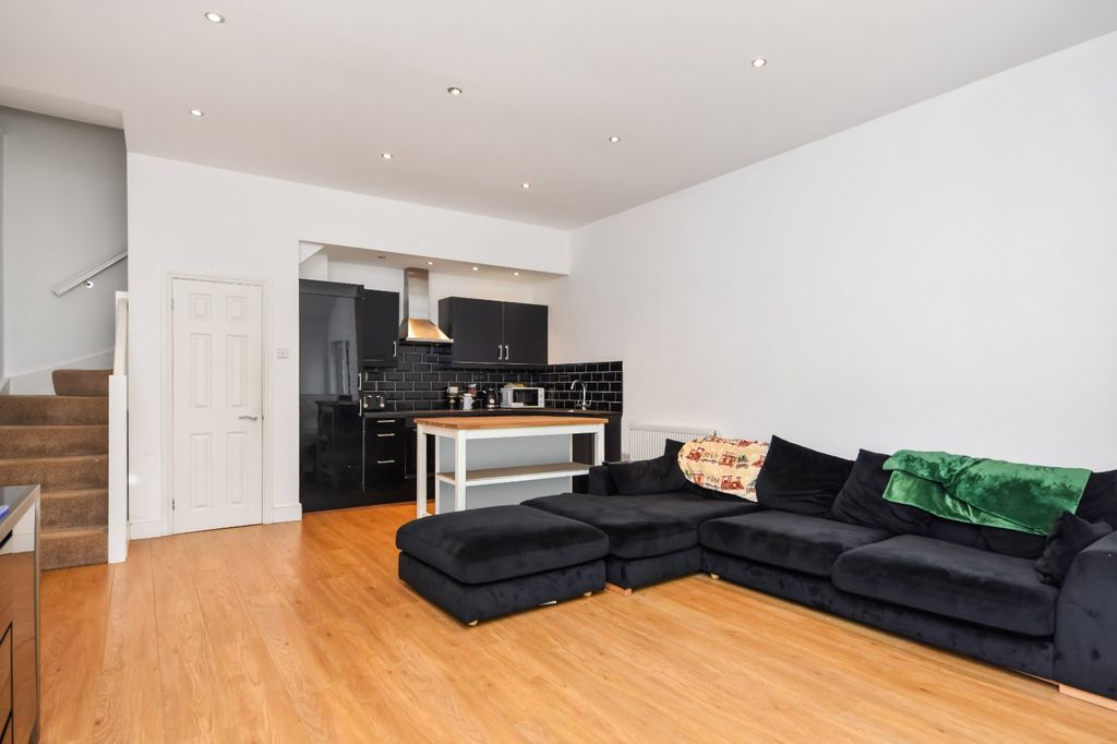 Property photo 1 of 15 Picture No. 04