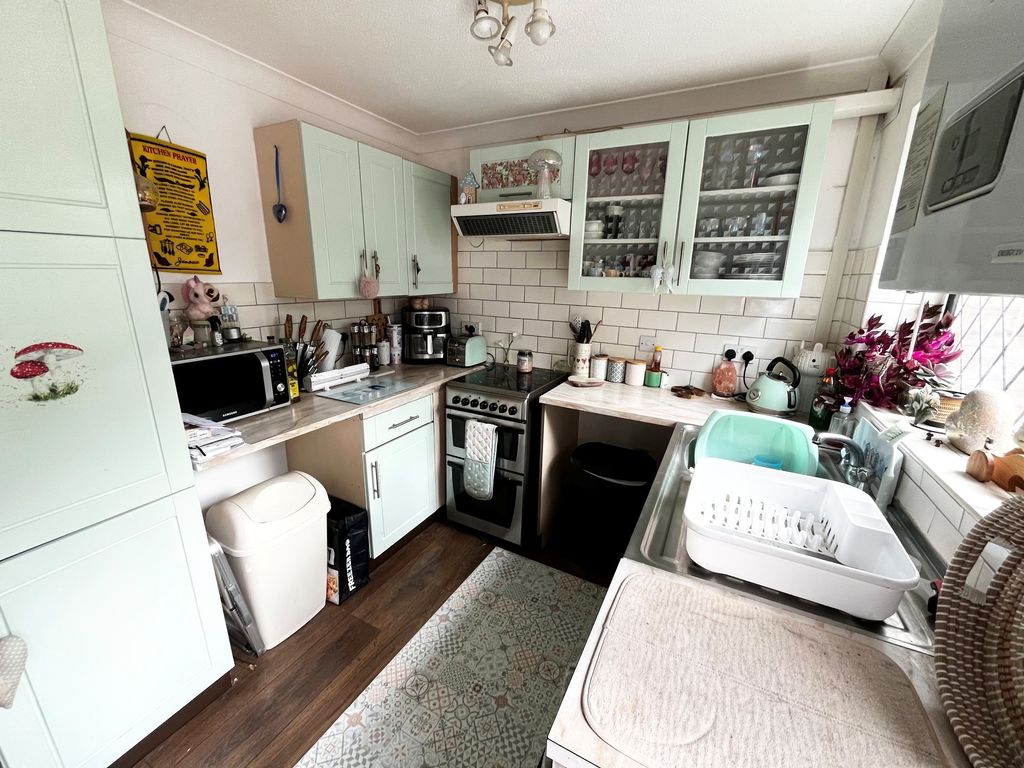 Property photo 3 of 7