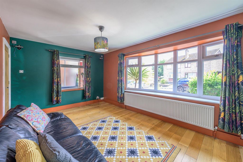 Property photo 3 of 30