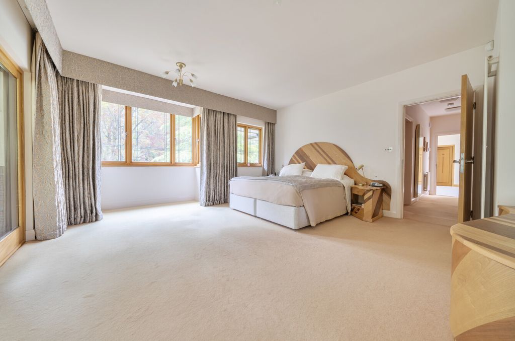 Additional image 10 of 6 bed detached house for saleGedding, Bury St Edmunds, Suffolk IP30