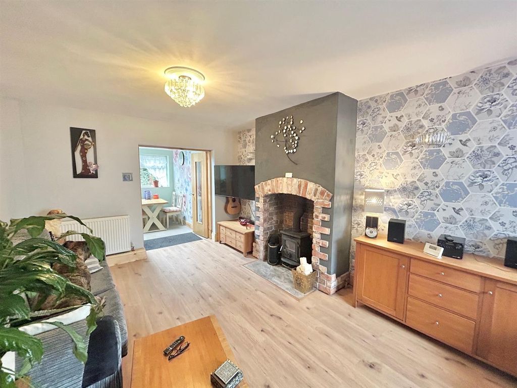 Property photo 3 of 13 Lounge 2.Jpg